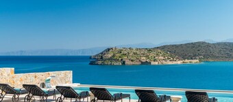 Villa Hislop - Ten Bedroom Villa, Sleeps 20