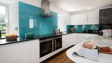 Lave-vaisselle, chaise haute