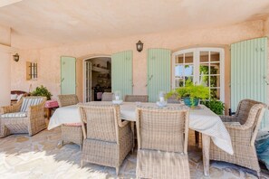 Restauration extérieure