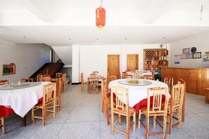 صورة غير مصنفة، 3 من 32، زرّ