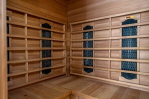Sauna - Fortebracci - Six Bedroom Villa, Sleeps 12 (Umbertide)