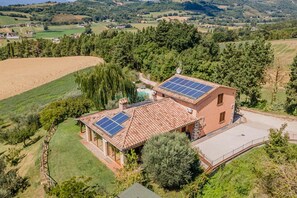 Exterior - Fortebracci - Six Bedroom Villa, Sleeps 12 (Umbertide)
