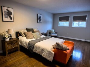 5 bedrooms, WiFi, bed sheets