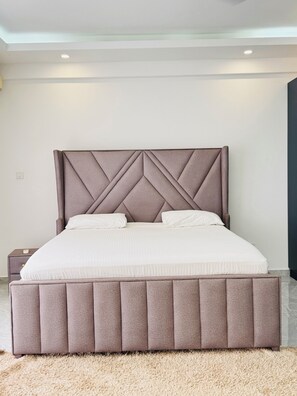 2 間睡房、熨斗/熨衫板、可攜式嬰兒床、免費 Wi-Fi