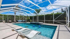 Outdoor pool - Sunrise Island Retreat (Fort Pierce)