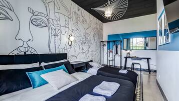 1 bedroom, iron/ironing board, internet, bed sheets