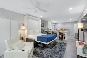 Desk, iron/ironing board, travel cot, WiFi