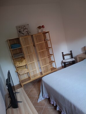 1 bedroom, iron/ironing board, WiFi