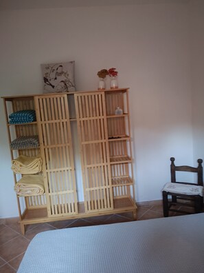 1 chambre, fer et planche à repasser, Wi-Fi