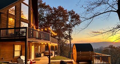 Huzzah Springs- hot tub, barrel sauna & arcade