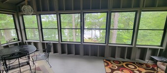  Newly listed: Ray's Retreat 