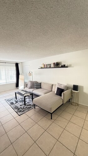 2-bedroom condo in awesome Mesa with AC, WiFi