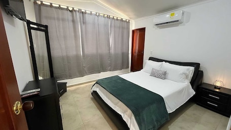 Standard Double Room. Hotel Tariq Montería