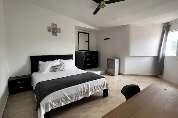 Apartemen Standar | 1 kamar tidur, Wi-Fi gratis, dan seprai linen