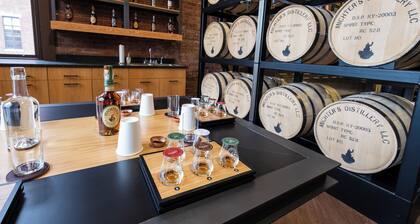 4BR Highlands Gem: Walk to Bellarmine & Bardstown Rd!