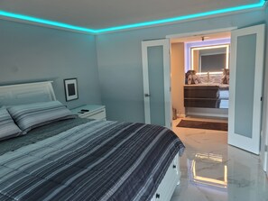 2 chambres, bureau, fer et planche à repasser, accès au Wi-Fi (inclus)
