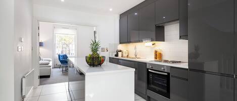 Fridge, microwave, oven, dishwasher