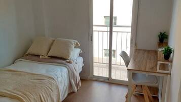 4 bedrooms, WiFi, bed sheets