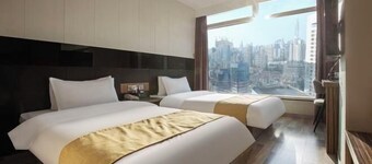 Durian Candy Hotel (Longhua Road Subway Station Jiangpu Bus Terminal Branch)