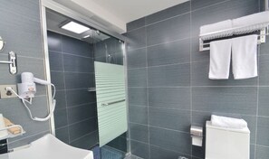Bathroom - Durian Candy Hotel (Longhua Road Subway Station Jiangpu Bus Terminal Branch) (Nanjing)