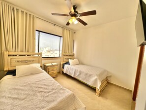 2 bedrooms, iron/ironing board, free WiFi, bed sheets - Amazing Duplex Penthouse In Bocagrande W/Bay View (Cartagena de Indias)