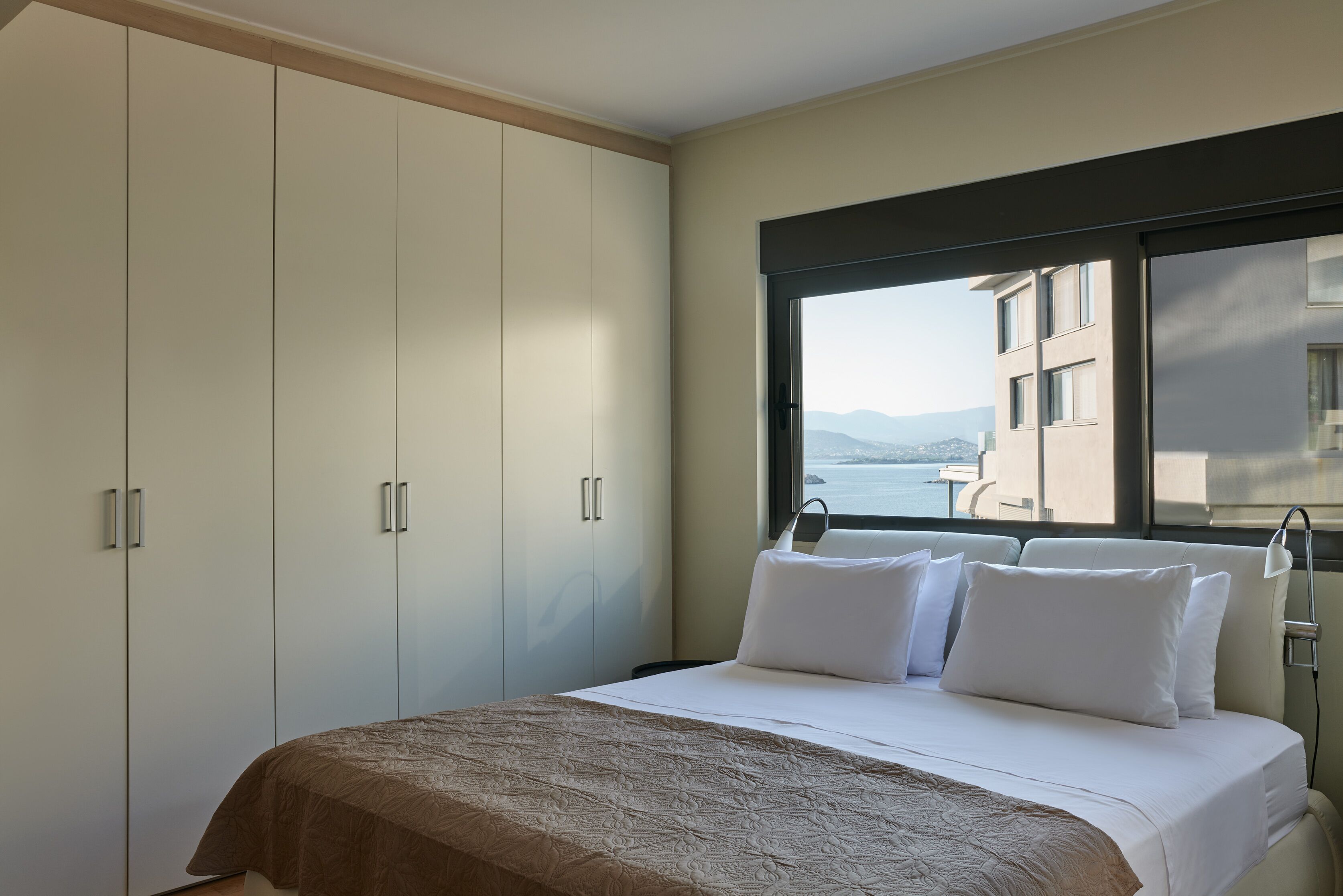 3 soverom, skrivebord, strykejern/-brett og wi-fi