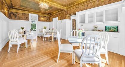 Vineyard Suite with soaking tub at downtown Napa B&B with pool and hot tub