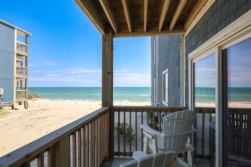 Oceanfront Comfort at "Coastal Wonderland"