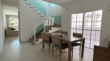 Vila | Tempat makan