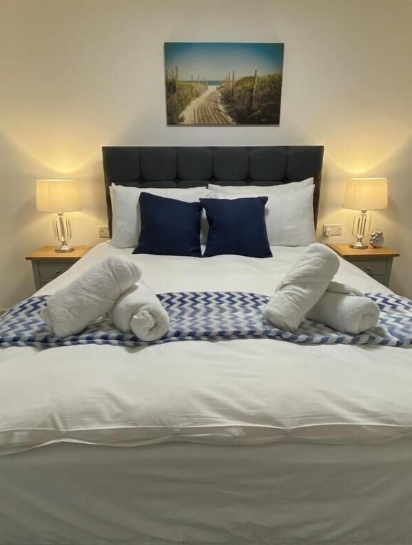 2 bedrooms, iron/ironing board, free WiFi, bed sheets