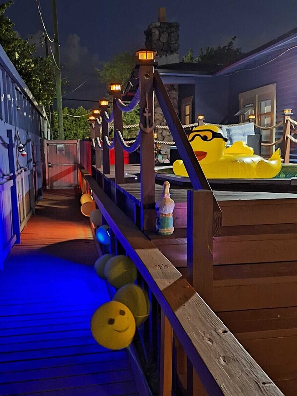 Outdoor pool - Blue Little Havana (Miami)