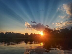 Miscellaneous - Private Island stay. Oak Island on the Trent River. (Hastings)