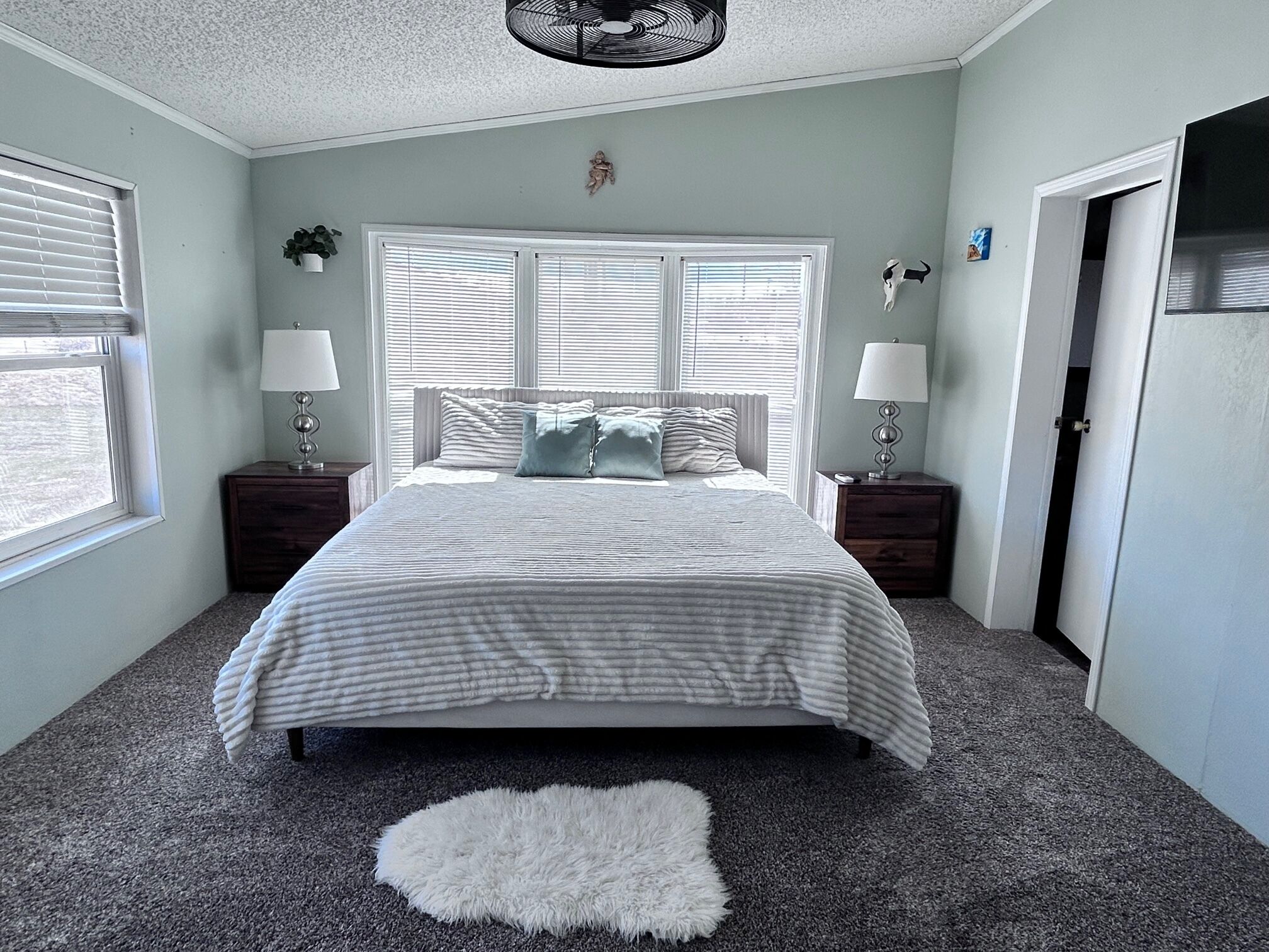 3 bedrooms, WiFi, bed sheets