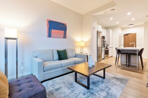 Appartement Deluxe, cuisine | Aire de séjour