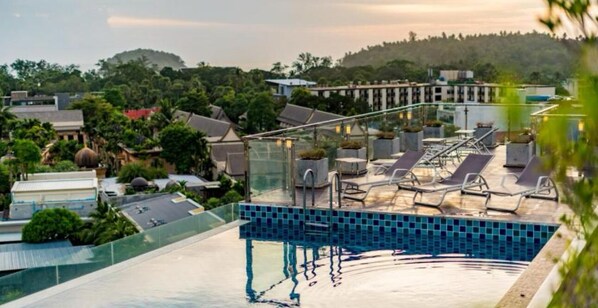 Outdoor pool - Kata Ozone (Karon)