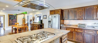 7 Mi to Dtwn: Family Retreat in Chattanooga