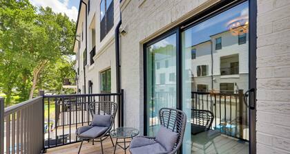 Modern Downtown Apt w/ Balcony in Wake Forest!