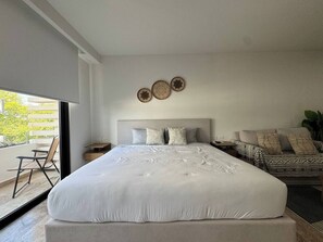 熨斗/熨衫板、Wi-Fi、床單