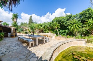 Outdoor dining - YourHouse Calimero (Portol)