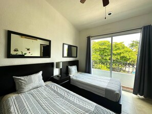 2 chambres, fer et planche à repasser, Wi-Fi, draps fournis