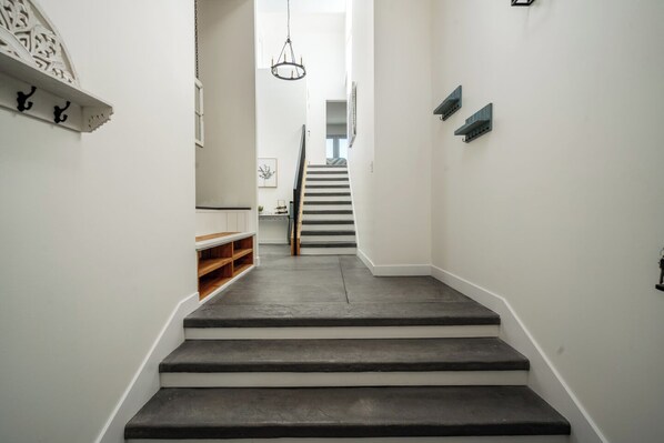 Interior - Coastal Acres (Saanichton)