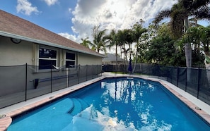 Et oppvarmet basseng