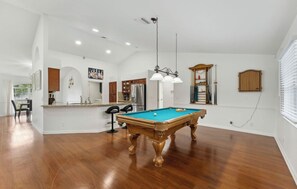 Spielezimmer
