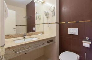 公寓 (Two Bedroom Apartment) | 浴室 | 毛巾