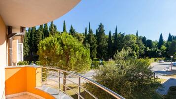 Appartamento (Two Bedroom Apartment) | Terrazza/patio