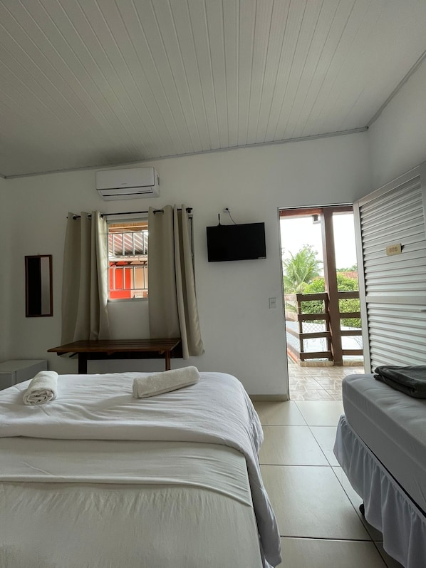 Comfort Room | Free WiFi, bed sheets