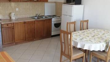 Apartment (Comfort One Bedroom Apartment with Se) | Property amenity