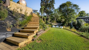 Property grounds - Oakura Oasis - Coastal Retreat with Spa (Ōakura)