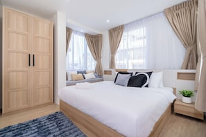 4 chambres, fer et planche à repasser, Wi-Fi, draps fournis