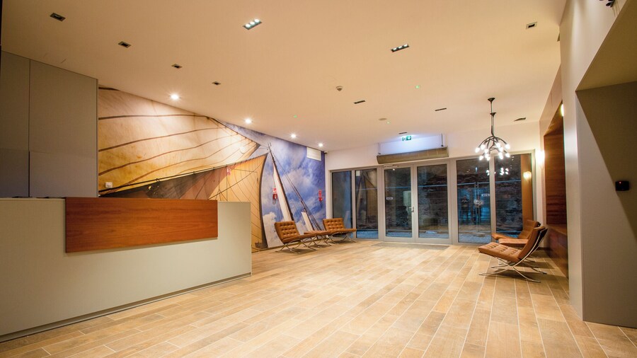 Waterlane Island Deluxe 5A by GrandApart